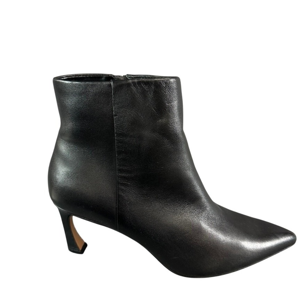 Vince Camuto Orinula Black Leather Pointed Toe Ankle Boots Kitten Heel Size 9.5M